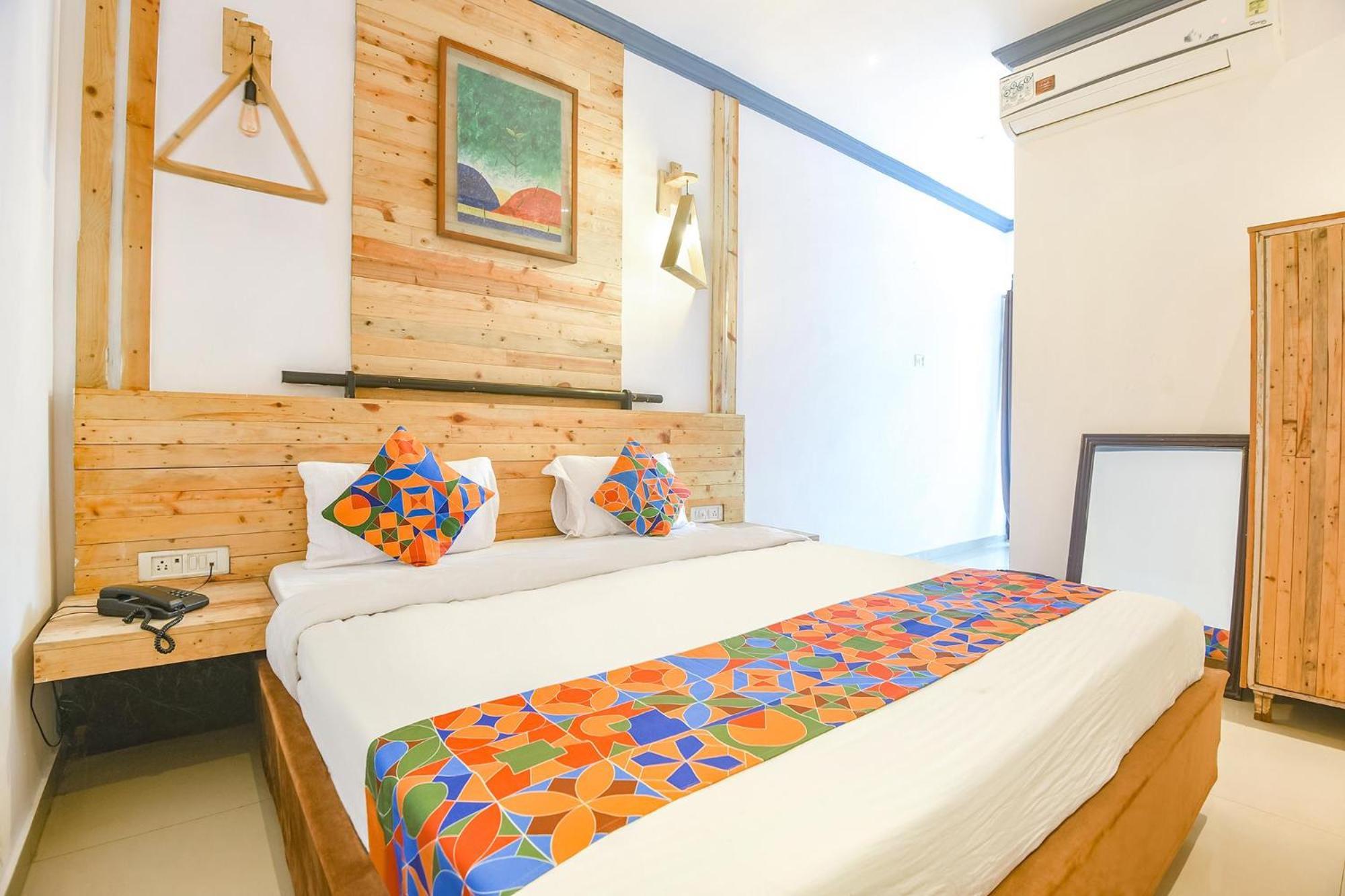 Neo Calangute Beach Resort Exterior foto